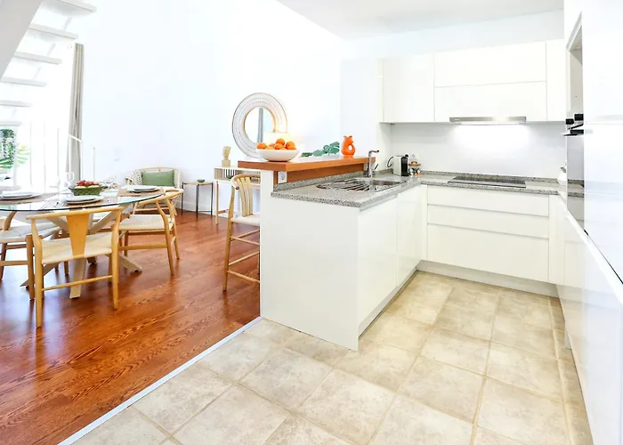 Ria Formosa Vista Duplex Charm In Downtown Appartamento